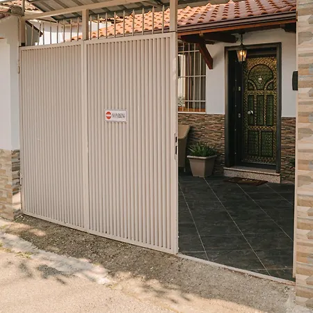 Peaceful In New Bazaar Villa