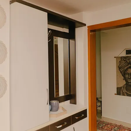 Peaceful In New Bazaar فيلة تيرانا