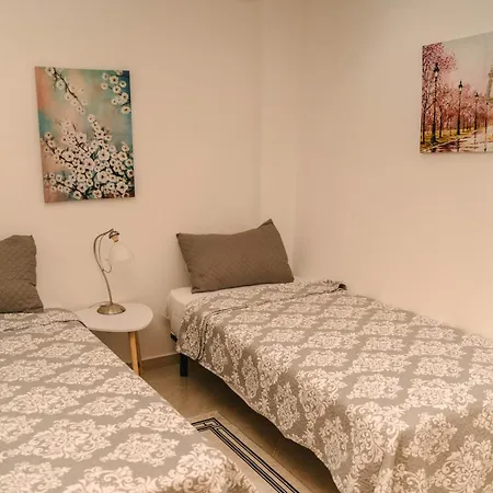 Peaceful In New Bazaar فيلة