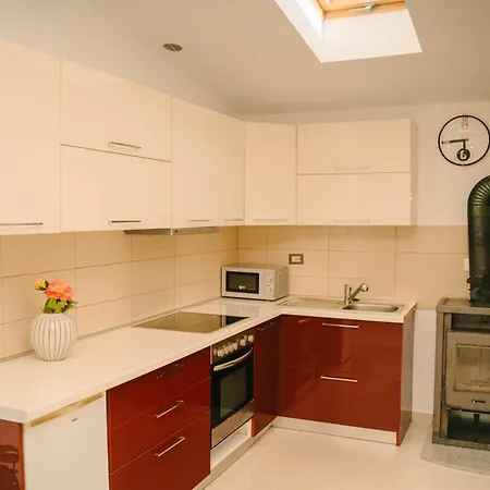 Peaceful In New Bazaar فيلة تيرانا