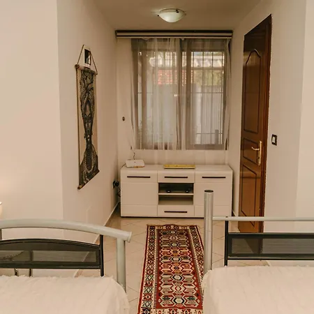 Villa Peaceful In New Bazaar *