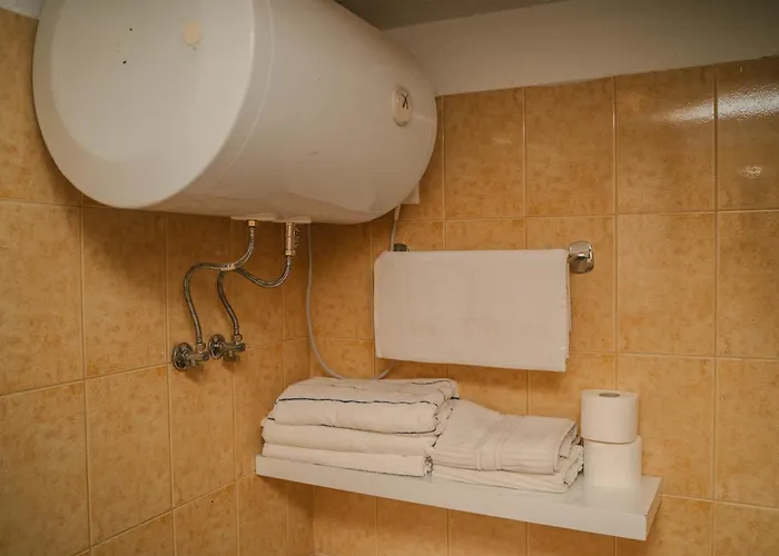 Peaceful In New Bazaar Villa