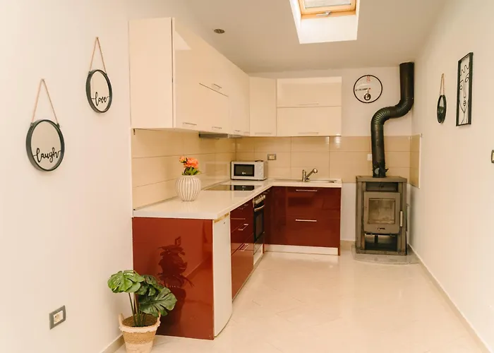 Peaceful In New Bazaar Villa *